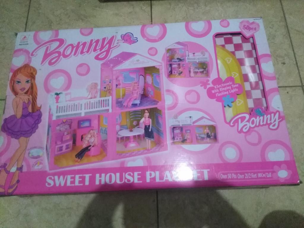Casa de Barbie 2 Pisos incluye accesorios ser de 50 pzas