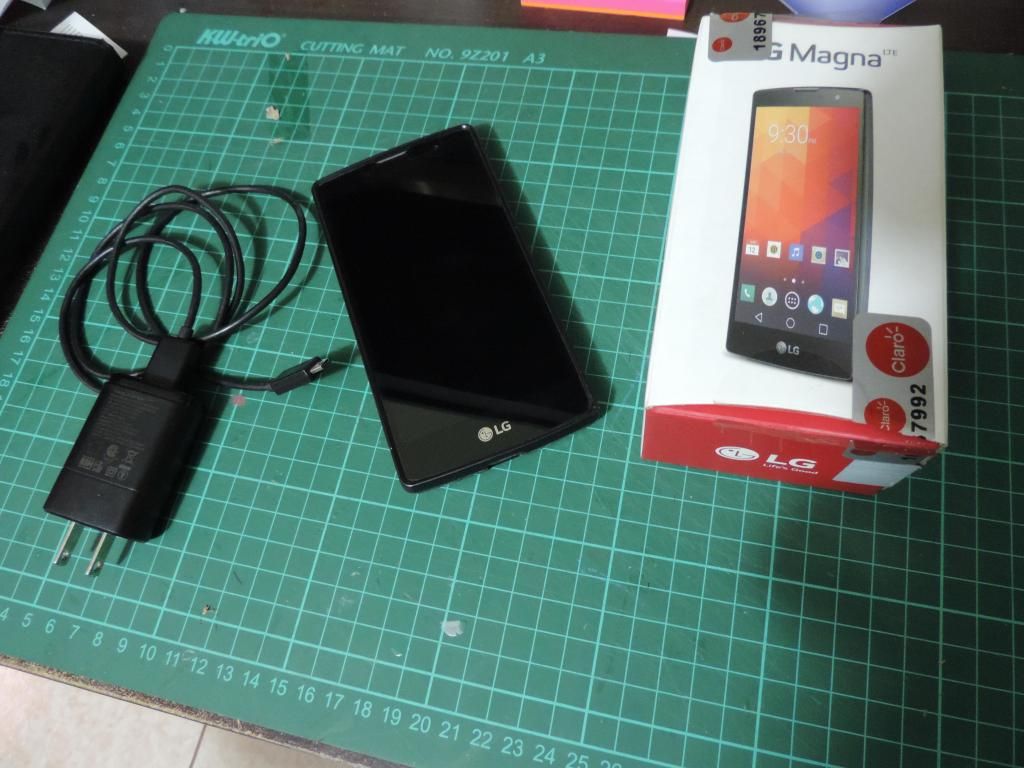 Celular LG Magna