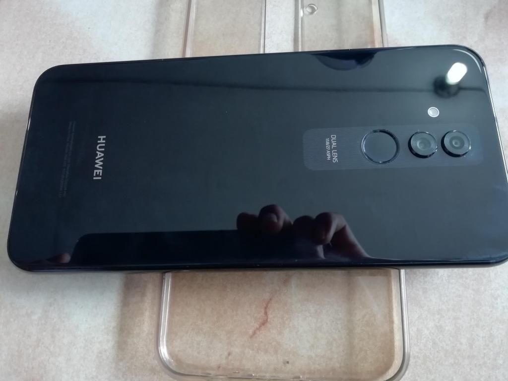 Huawei mate 20 Lite con cargador incluido