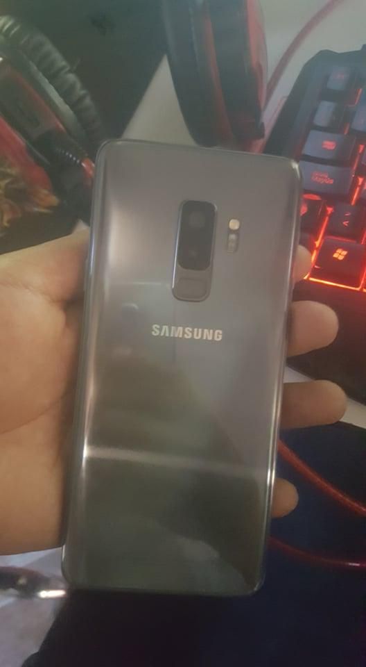 Samsung Galaxy S9 plus 128gbs 6ram