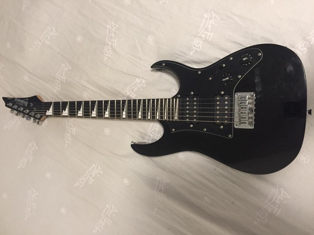 Ibanez Grgm21bkn con locking tuners a 850 soles
