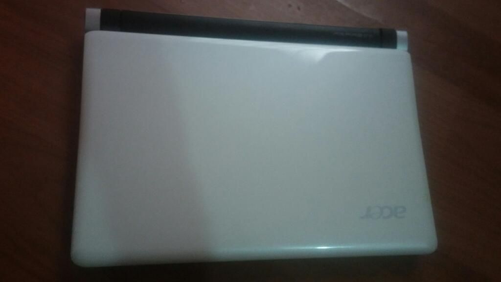 Laptop Acer Completa