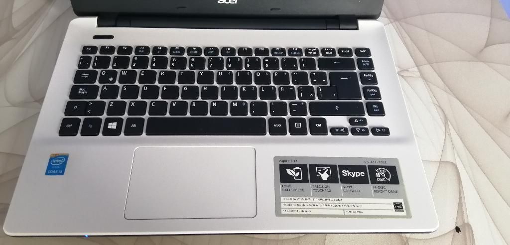 Laptop Acer I3 Cuarta Generación 