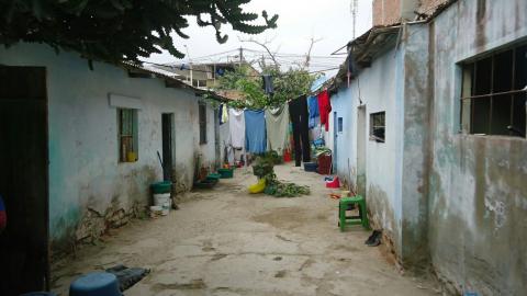 Casa como terreno