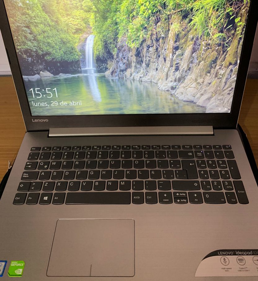 Laptop Lenovo ideapad 320 - core i pulgadas
