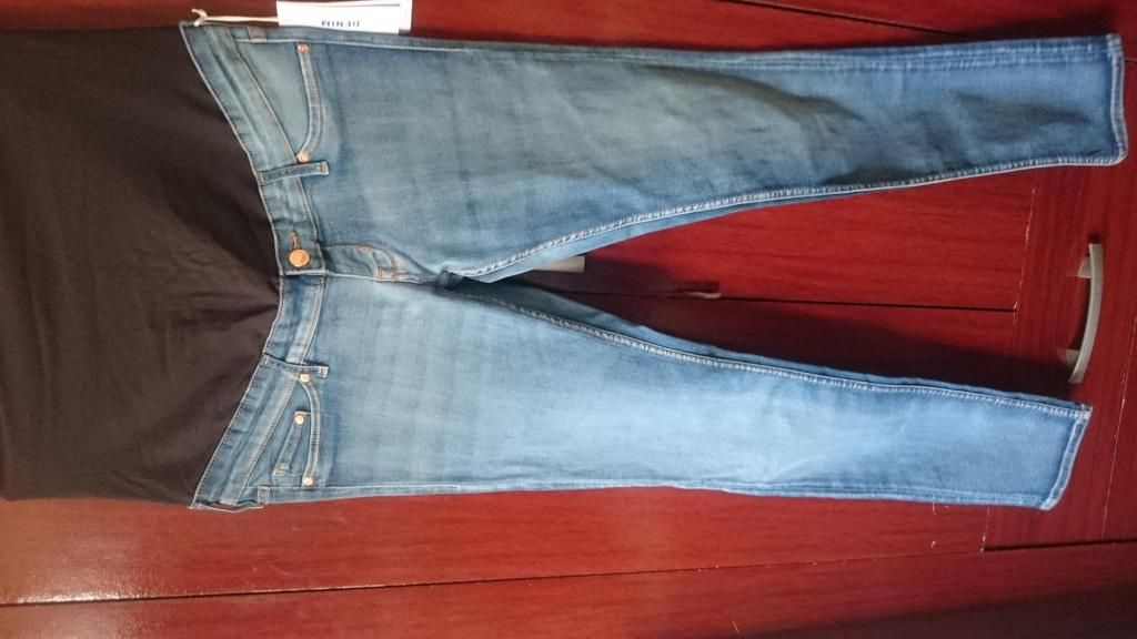 Pantalón jeans para embarazada marca Denim. Talla 