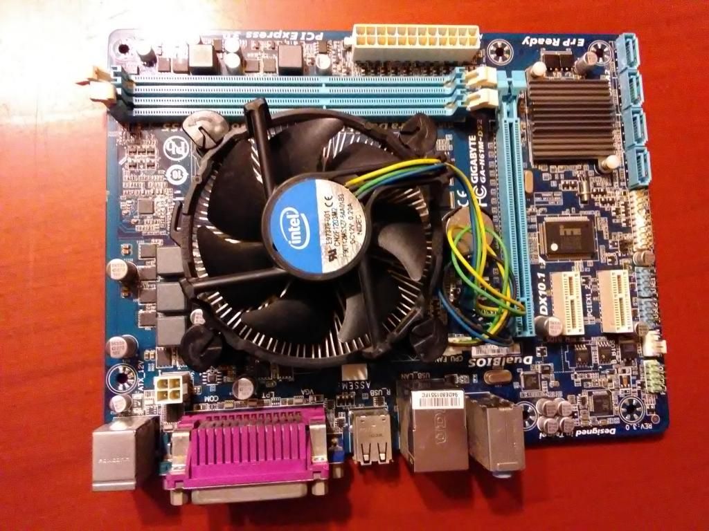 Mainboard Gigabyte GA-H61M-DS2 Procesador Intel Pentium