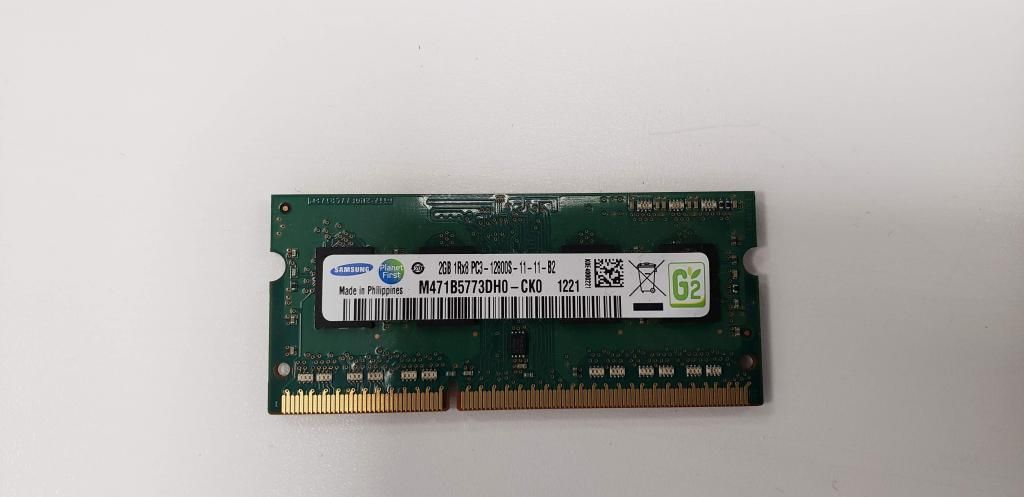 Memoria SODIMM (Laptop) 2GB DDRMHZ Usada en excelente
