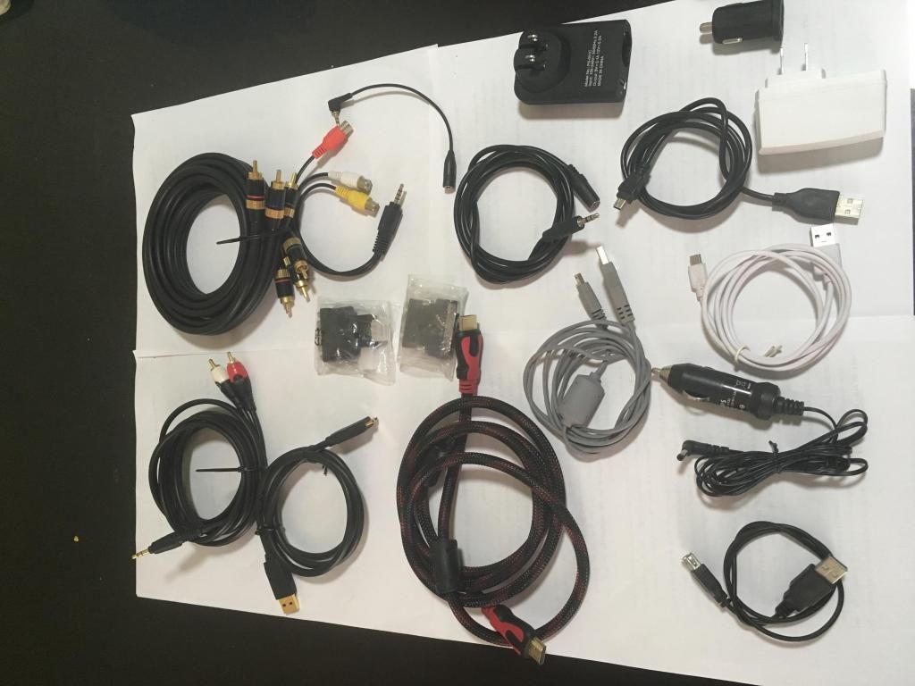 Set De Cables C/ Hdmi, Usb Cargador Universal Y Conectores