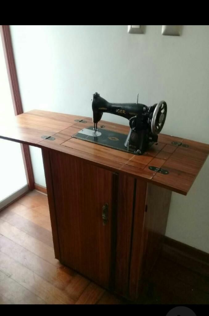 Oferto Maquina de Coser Singer Pocosdias