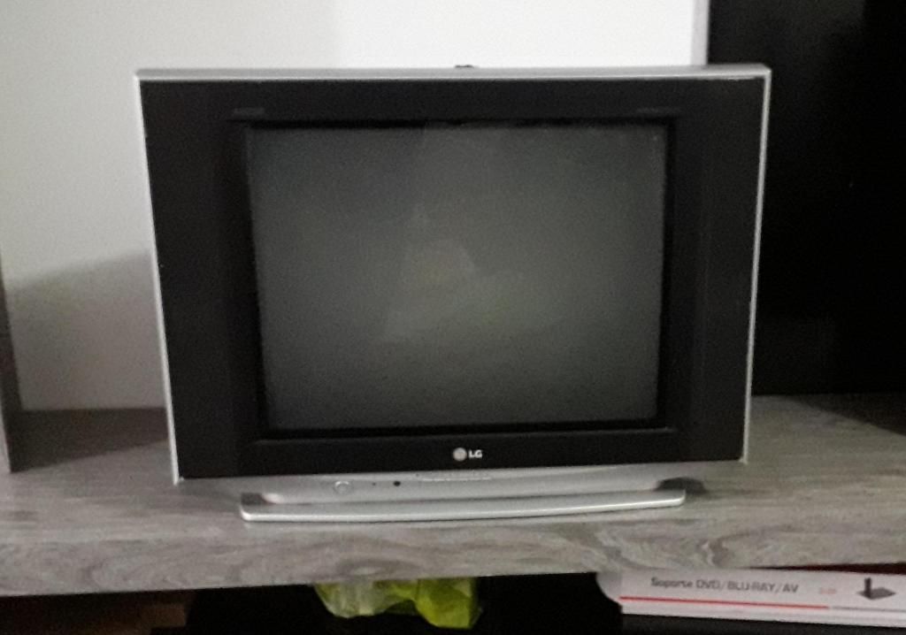 Televidor LG 21"