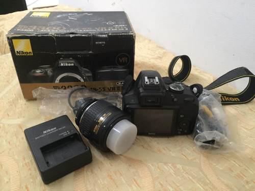 Vendo Cámara Nikon D3300 + Lente 18-55mm + Accesorios
