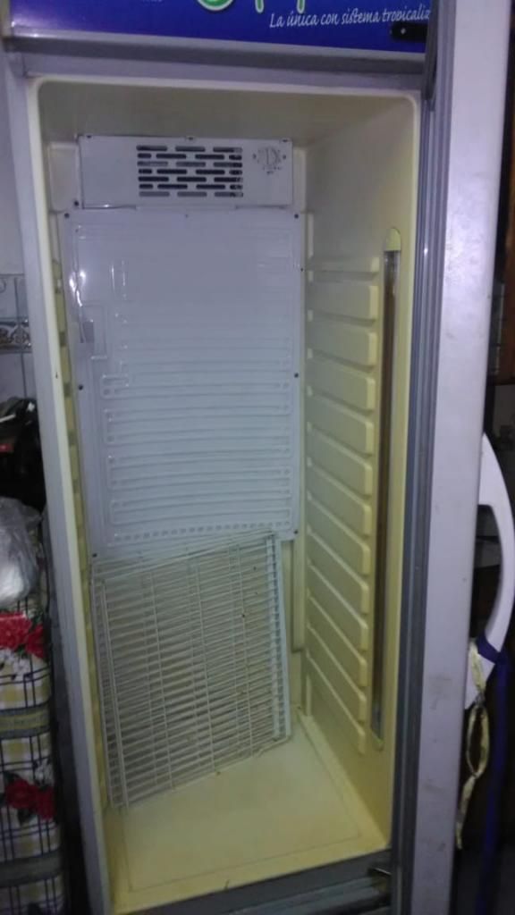 Refrigeradora