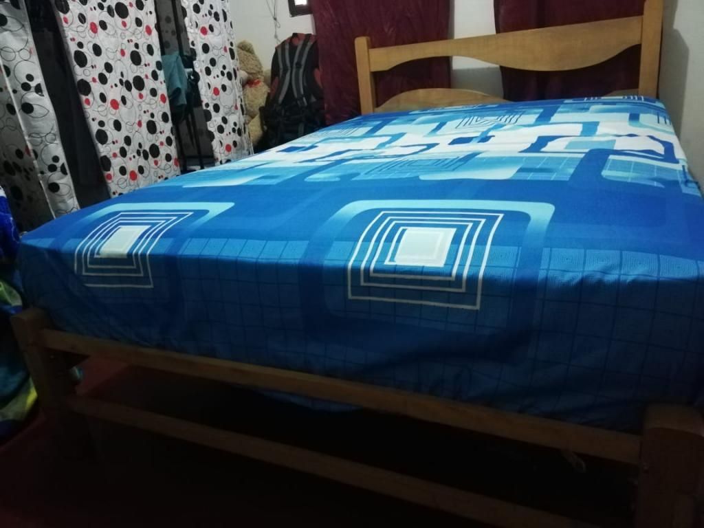 Vendo Cama D 2 Plazas Colchón,los Olivo