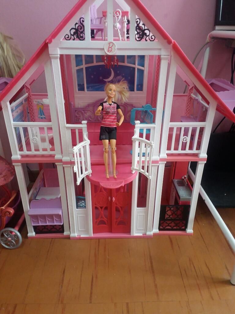Casa de Barbie Mas Accesorios