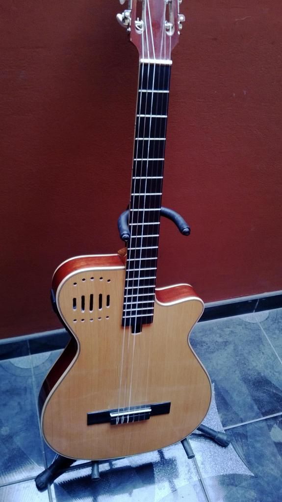 Guitarra Modelo Godin Electroacustica