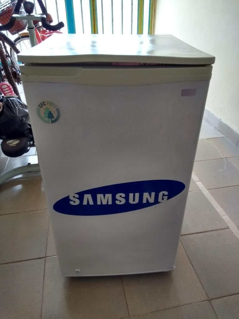 Vendo Frigobar Samsung 115 Litros Usado