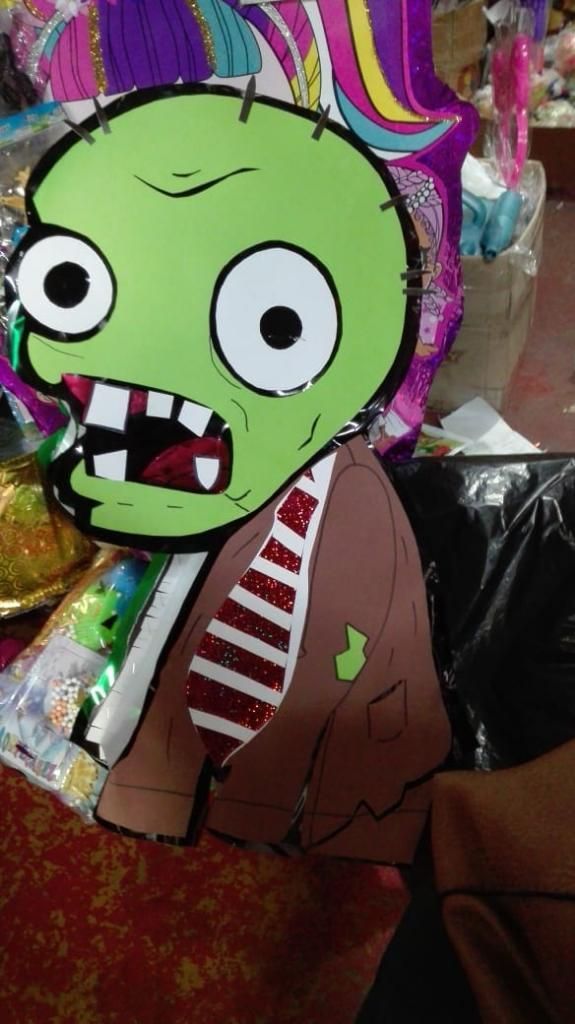Piñata Plantas Vs Zombies