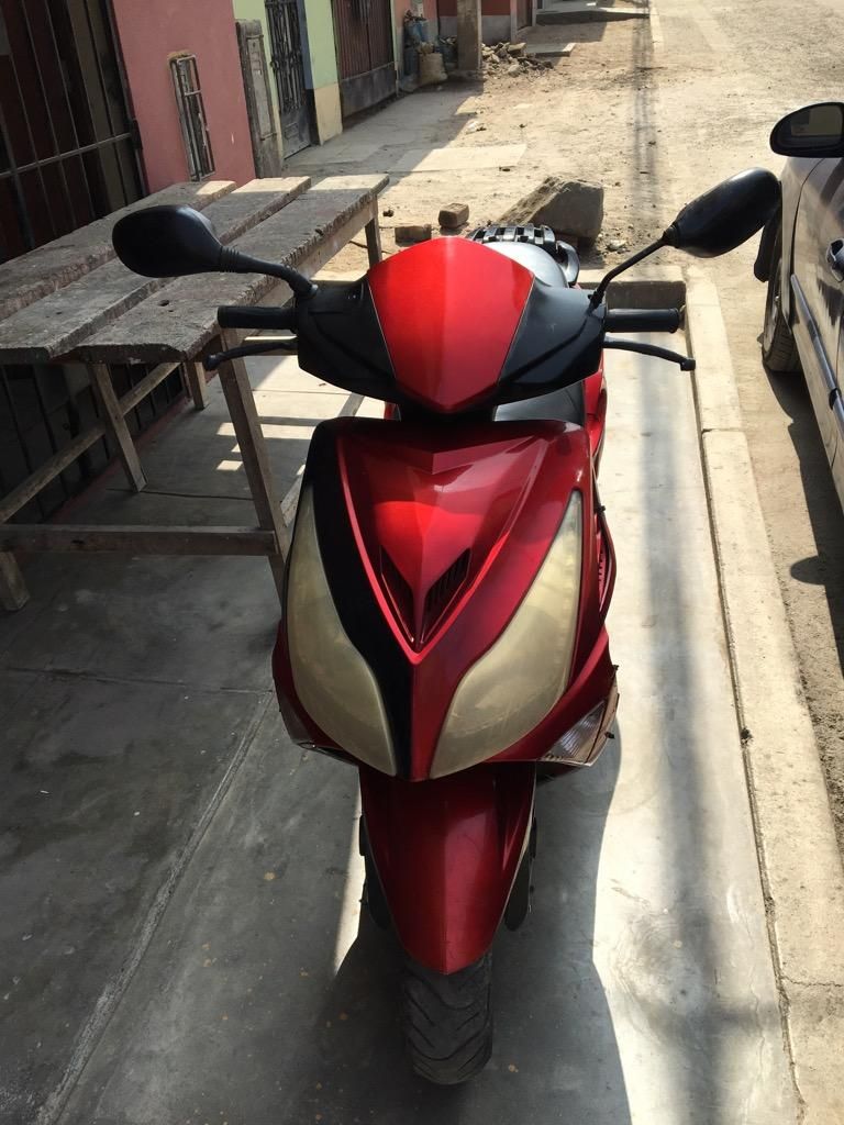 Vendo O Cambio Moto Scooter