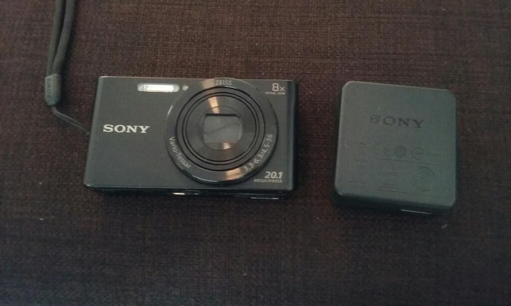 Camara Sony 20.1mpxls 8x Optical Zoom