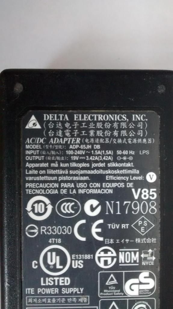 Cargador Delta Electronic 19v 3.42A