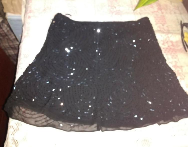 Mini Falda con Pedreria Negra Nueva