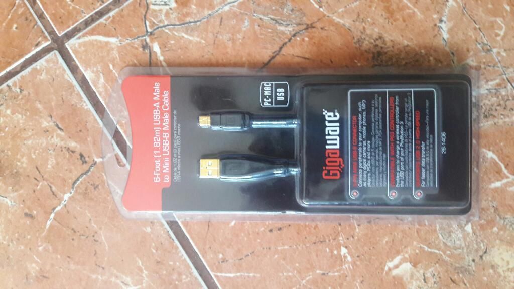 Se Vende Gigaware 6 Foot Mini Usb Cable