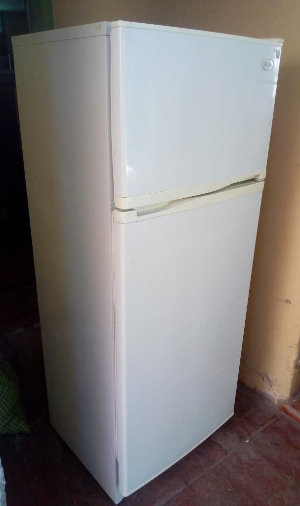 Refrigeradora Mabe Hace Escarcha