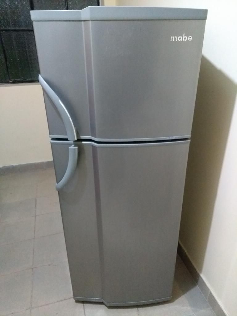 Refrigeradora Mabe Plomo No Frost