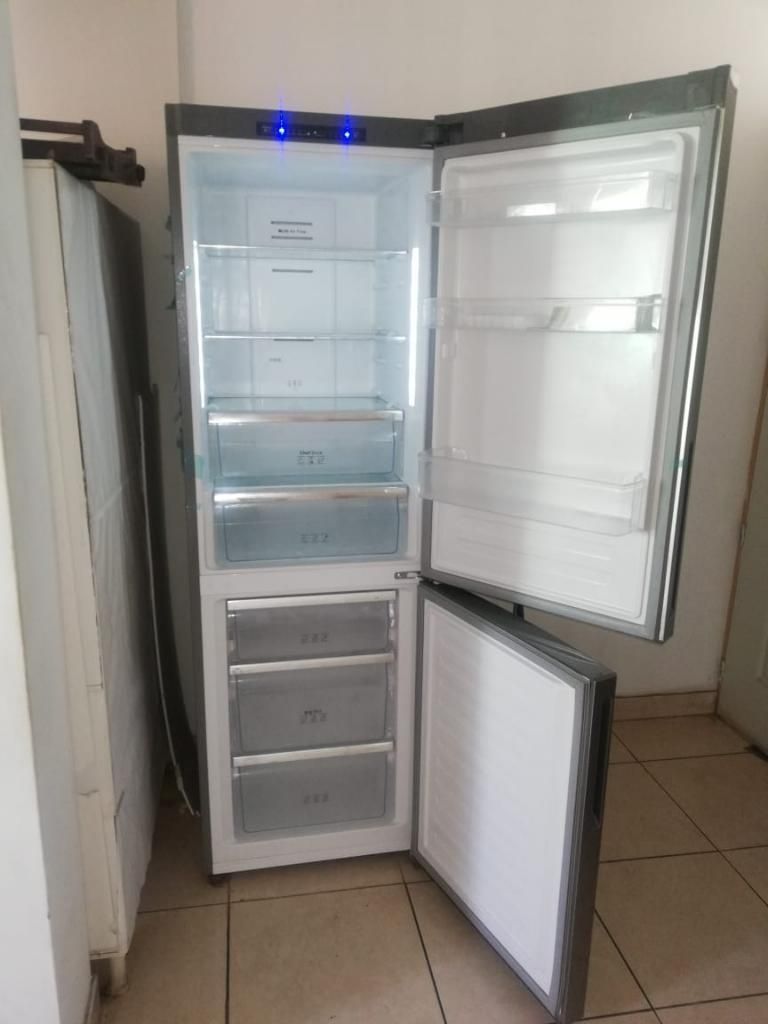 Remate Combo Refrigeradora Microondas