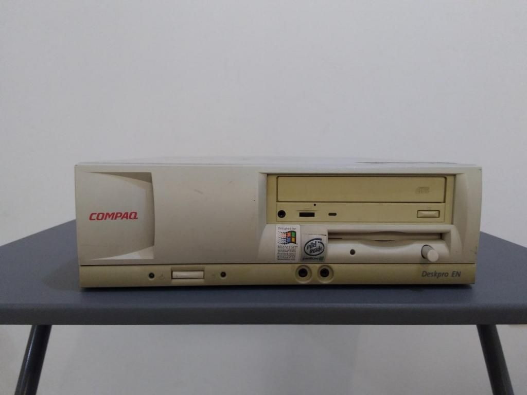 Pentium III Compaq, Deskpro para reparar o repuestos