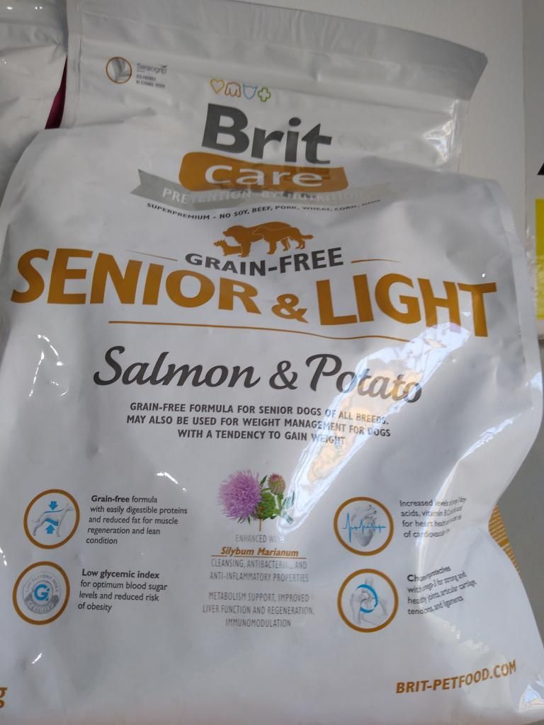 Brit Senior Light Salmon 3kg