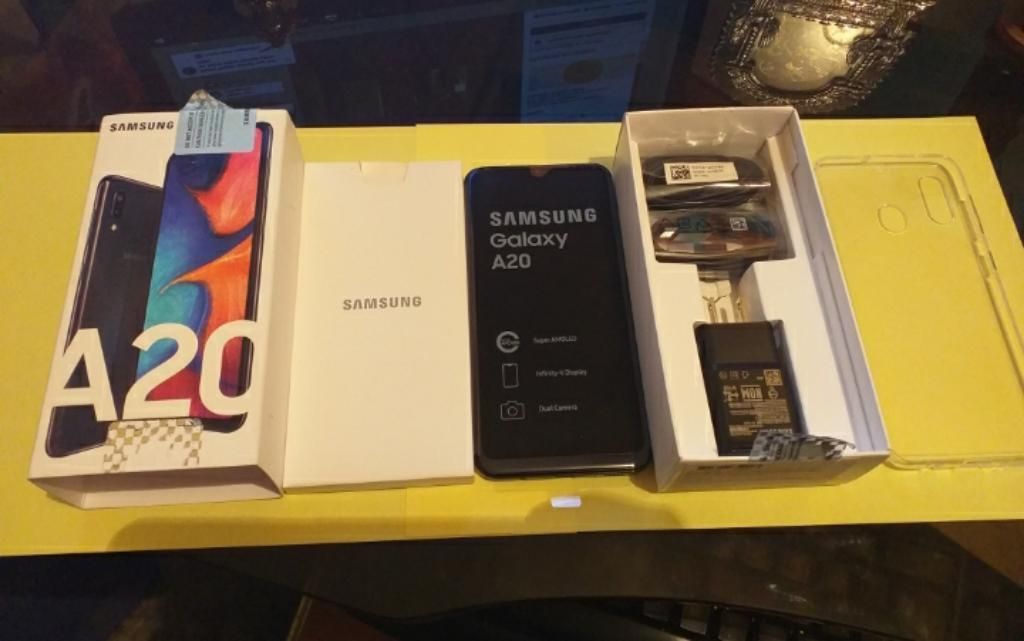 Samsung Galaxy A20 Nuevo en Caja