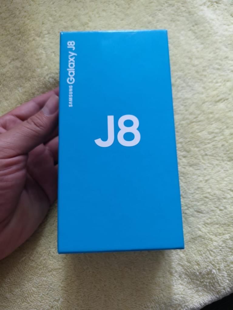 Samsung Galaxy J8 Nuevo en Caja