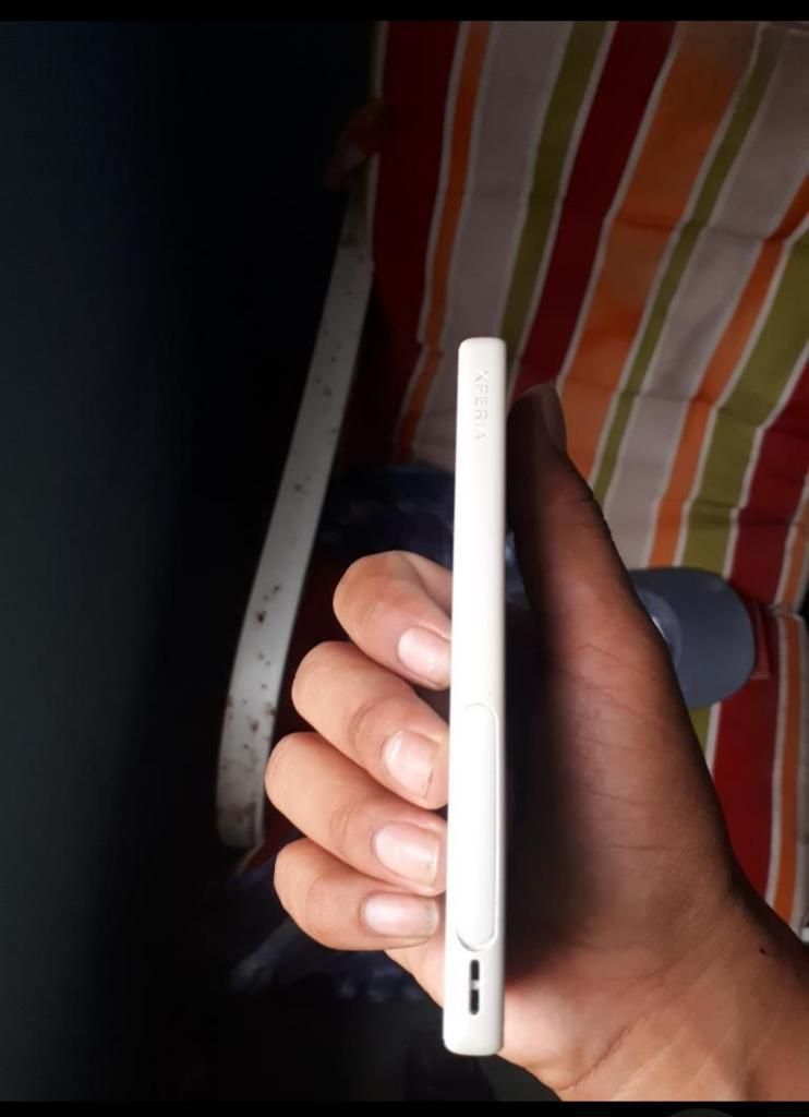 Z5 Compact