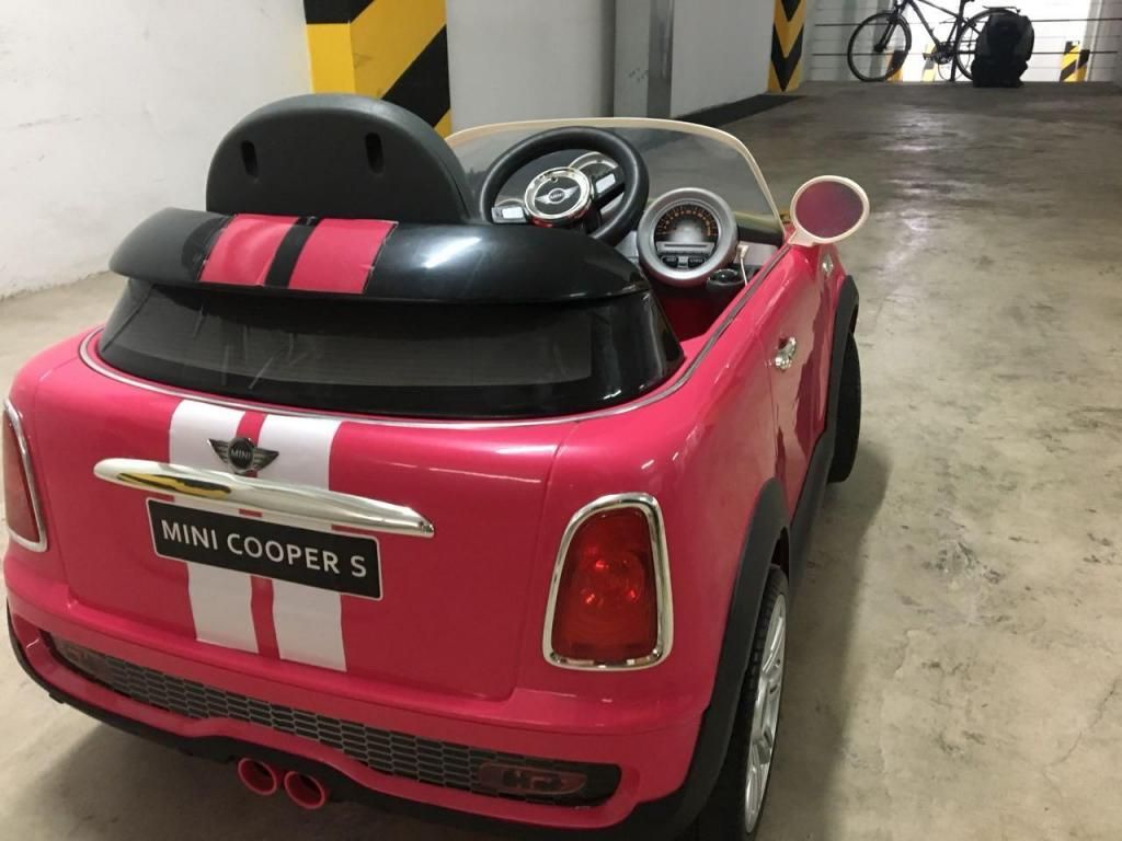Carro eléctrico niña mini cooper