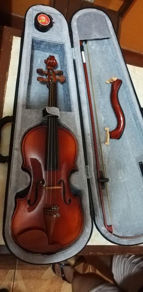 Violin Semi Nuevo