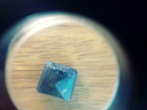 Piedra Zafiro Azul Lechoso Cor Esmeralda Ct 5.50 N ° Zc024