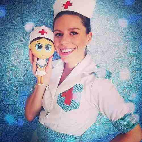 Ksimerito-enfermera Tania