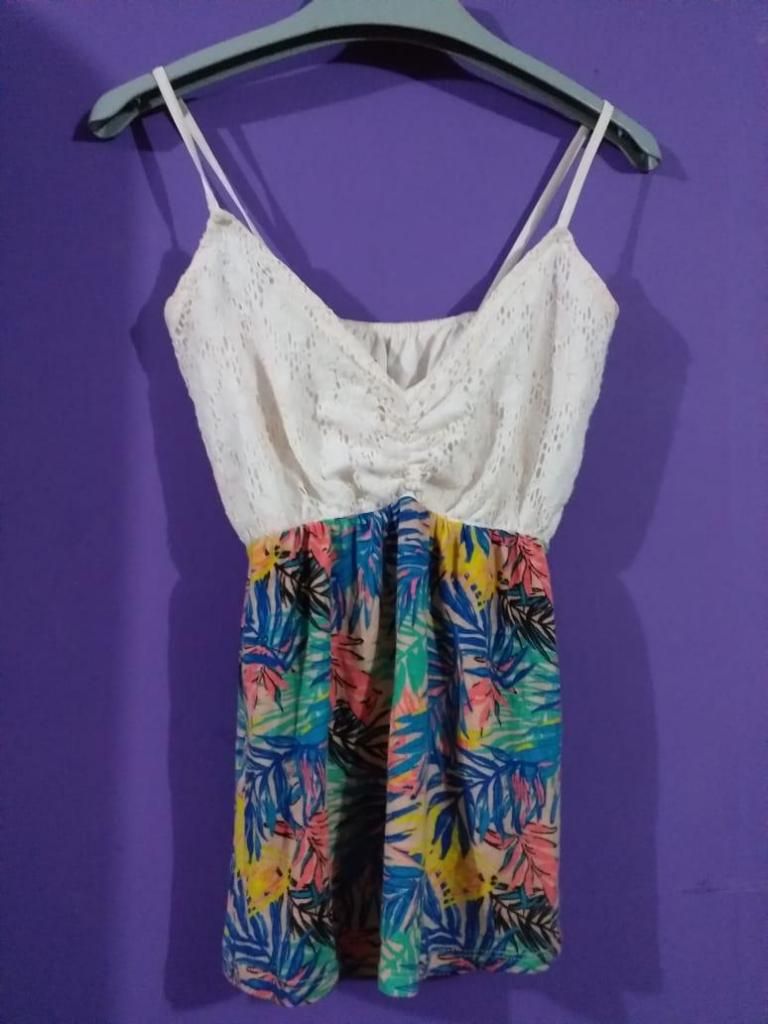 Vendo linda y coqueta blusa de tiras