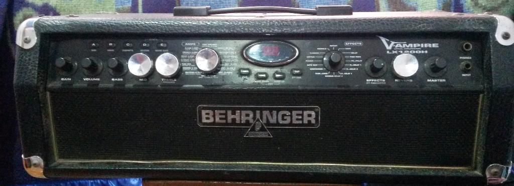 Vendo Amplificador Behringer Lxh