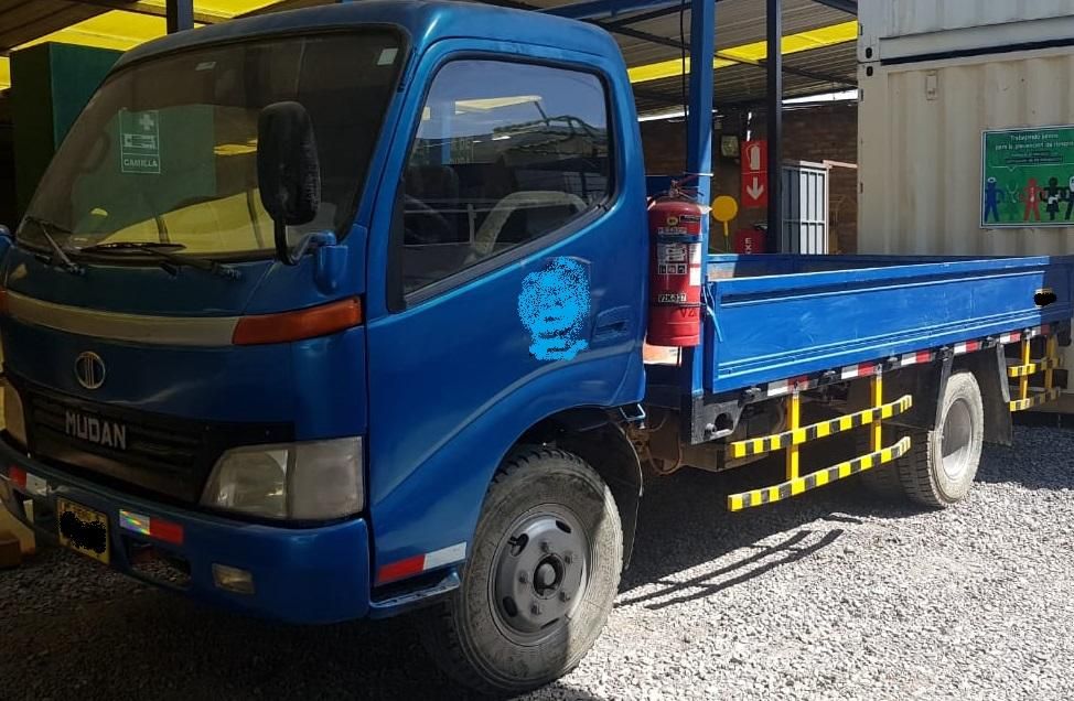 CAMION MUDAN, CLASE N2-CAMION, COMBUSTIBLE DIESEL,