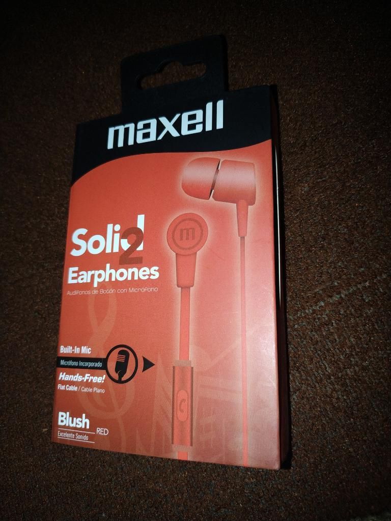 Maxell Solid con Microfono Nuevo