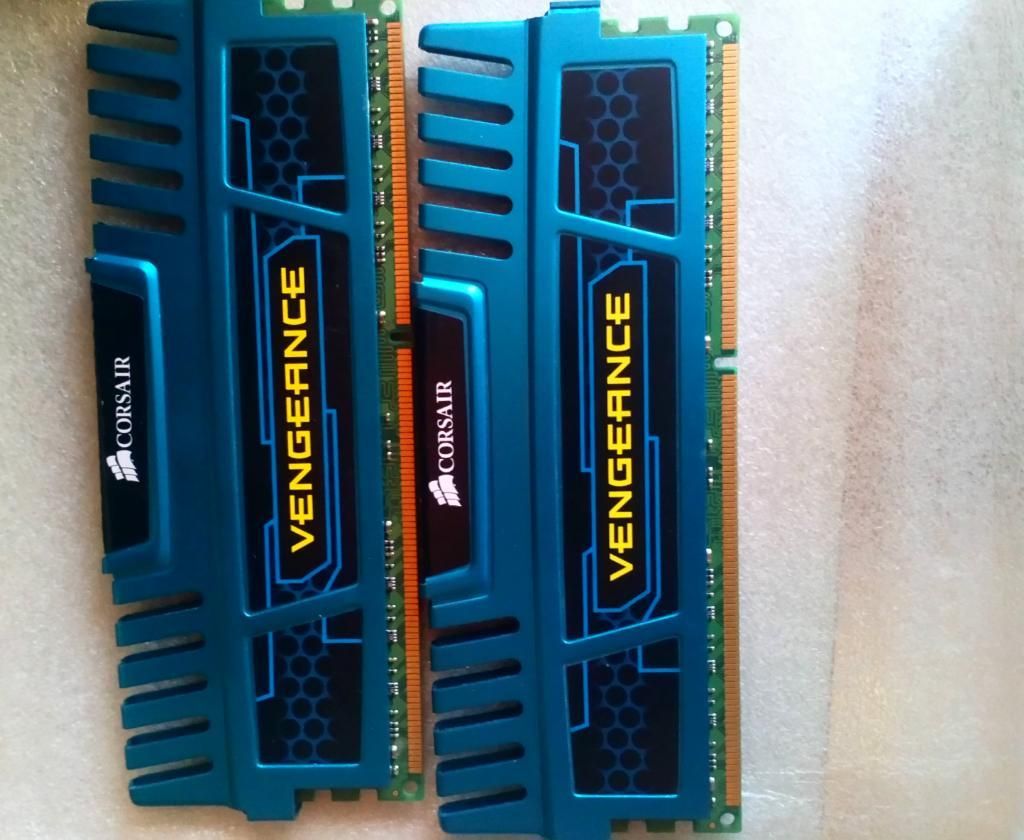 Memoria Ram Corsair Ddr3 8gb 2x4