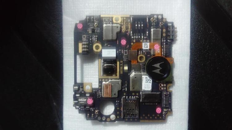 Placa motorola E5 play libre