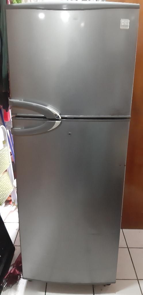Refrigeradora Daewoo en Buen Estado