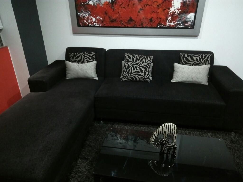Sofa Moderno Negro en L
