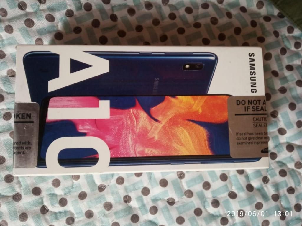 Galaxy A10 AZUL 32 GB - 2 RAM NUEVO SELLADO