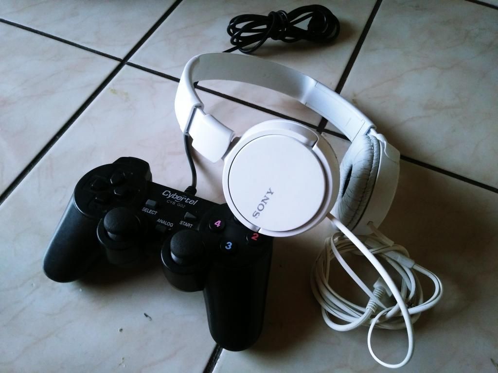 Audios Sony Mdr-zx110 y Mando para juegos