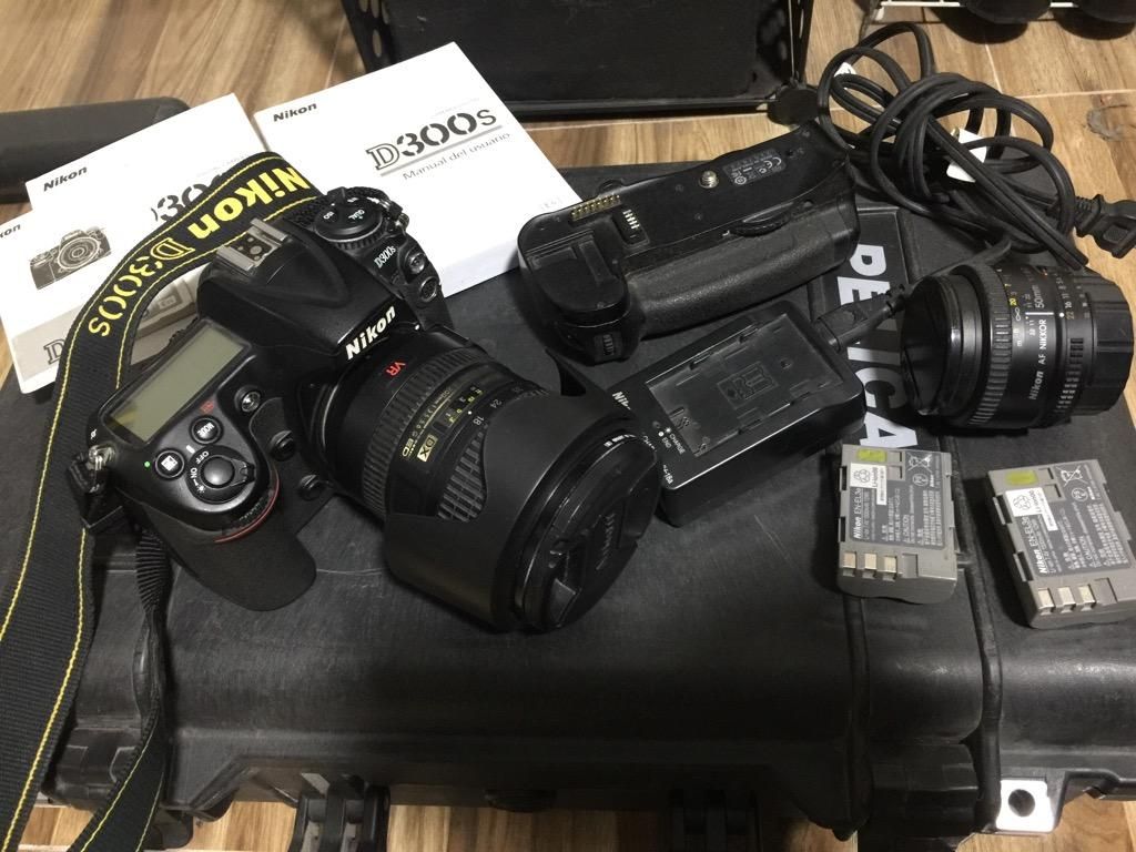Equipo D300S Nikon Lente Mm Y 50Mm
